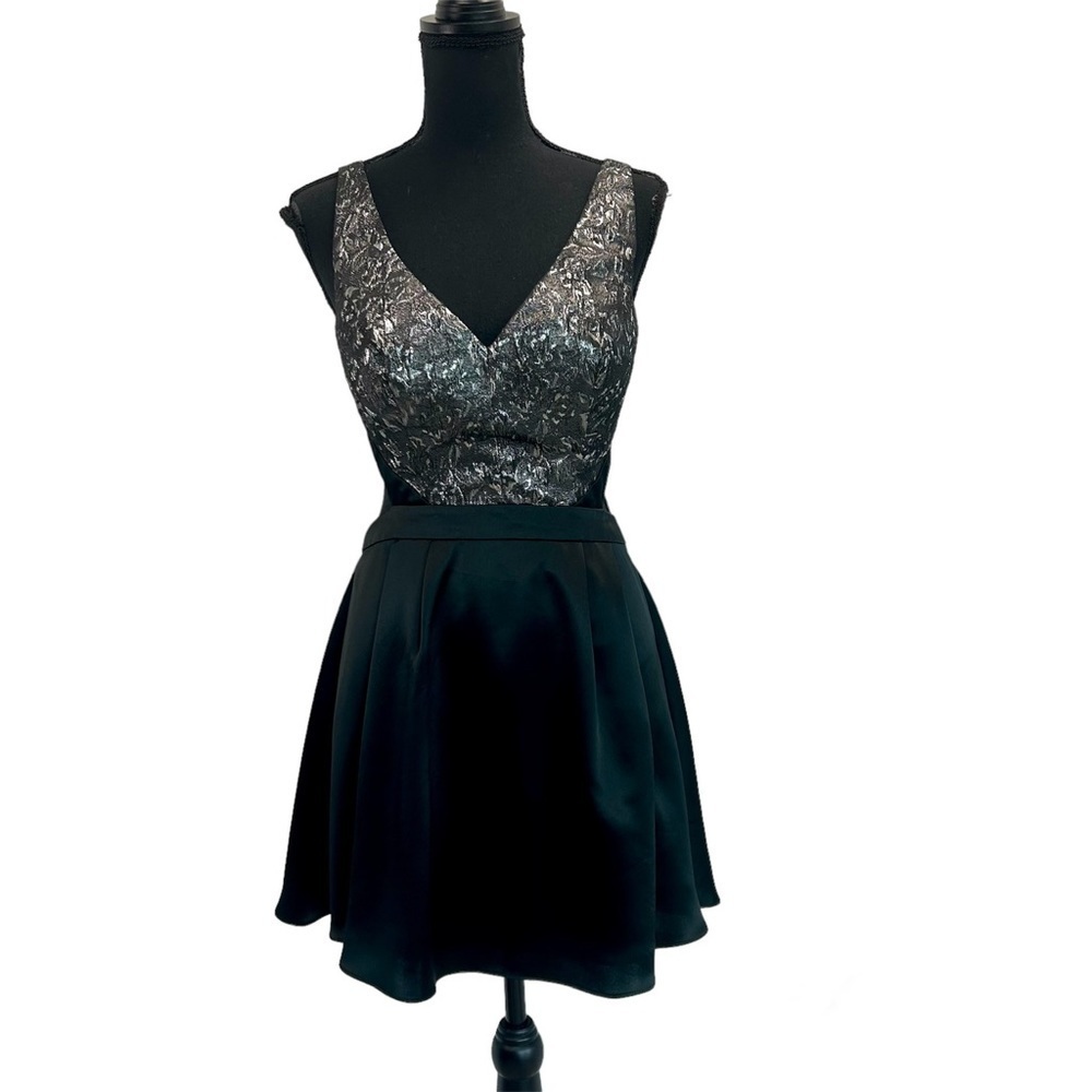 GUESS by Marciano black metallic silver cutout flare mini dress Sz 4